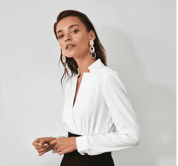 İşe Giderken Elbiseyi Tercih Edenlerden misiniz?