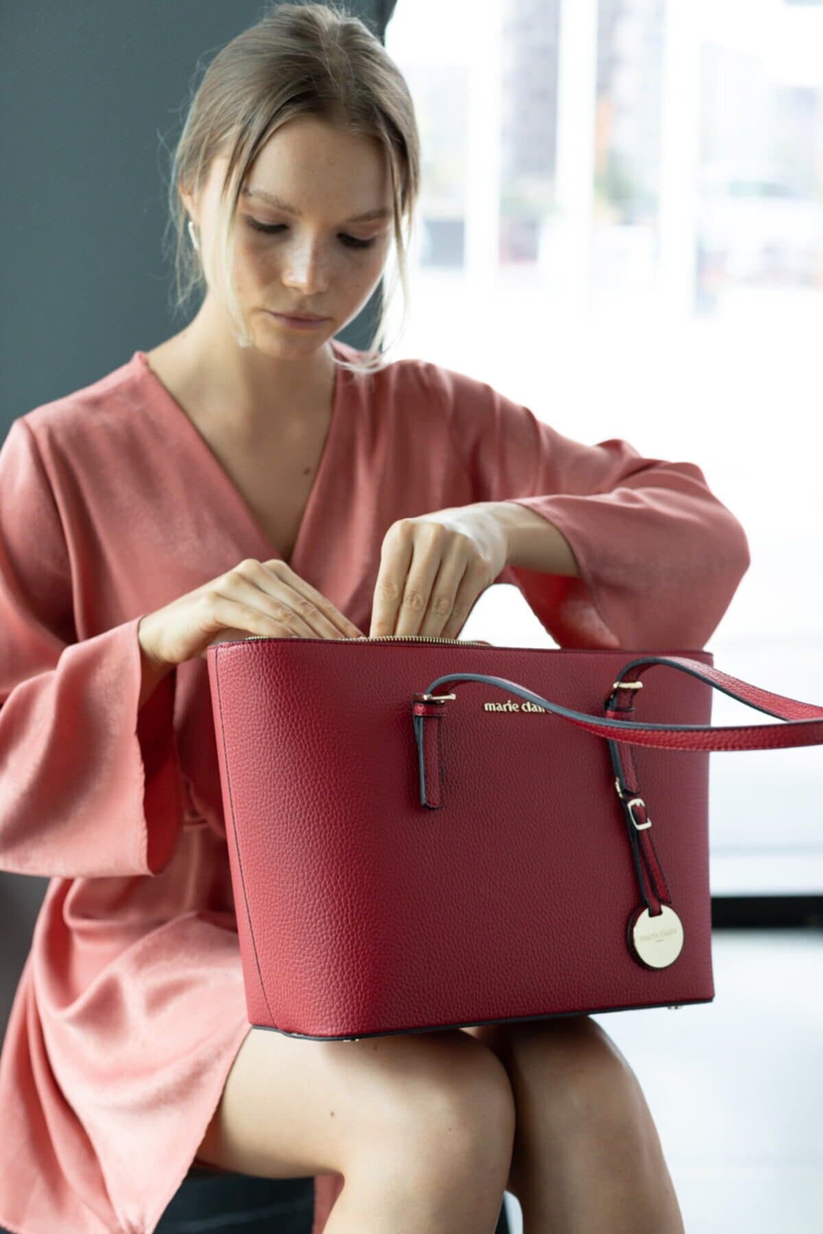 Çanta Kadının En Önemli Aksesuarı…