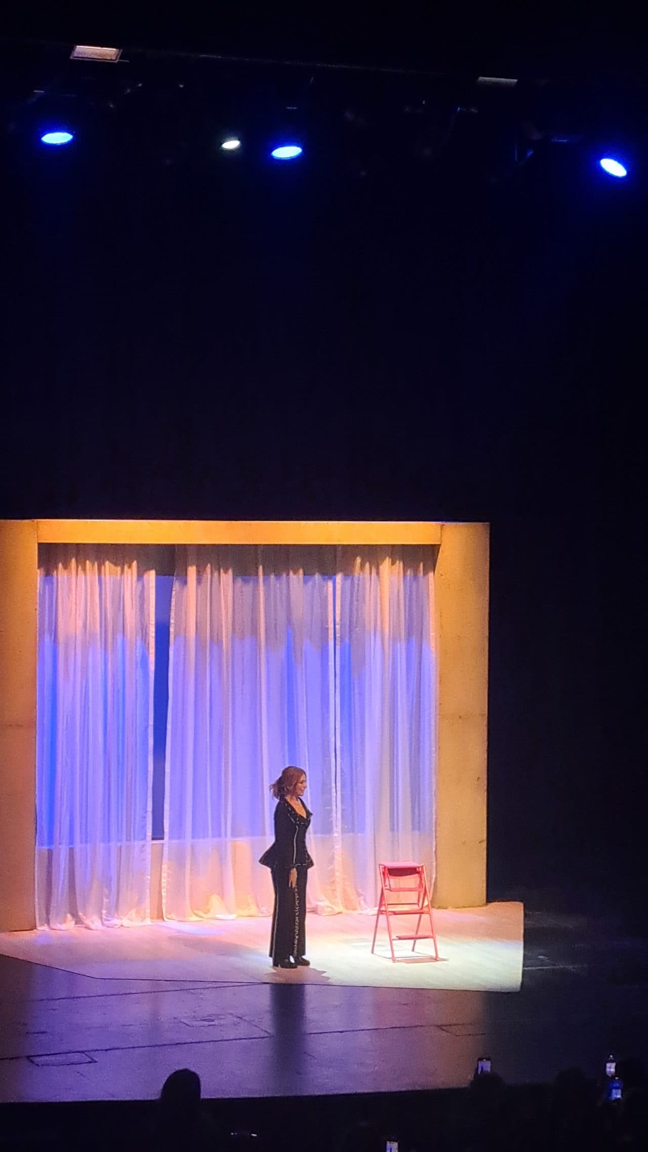 Seyirciyi İçine Çeken ‘Toz’ Oyunu