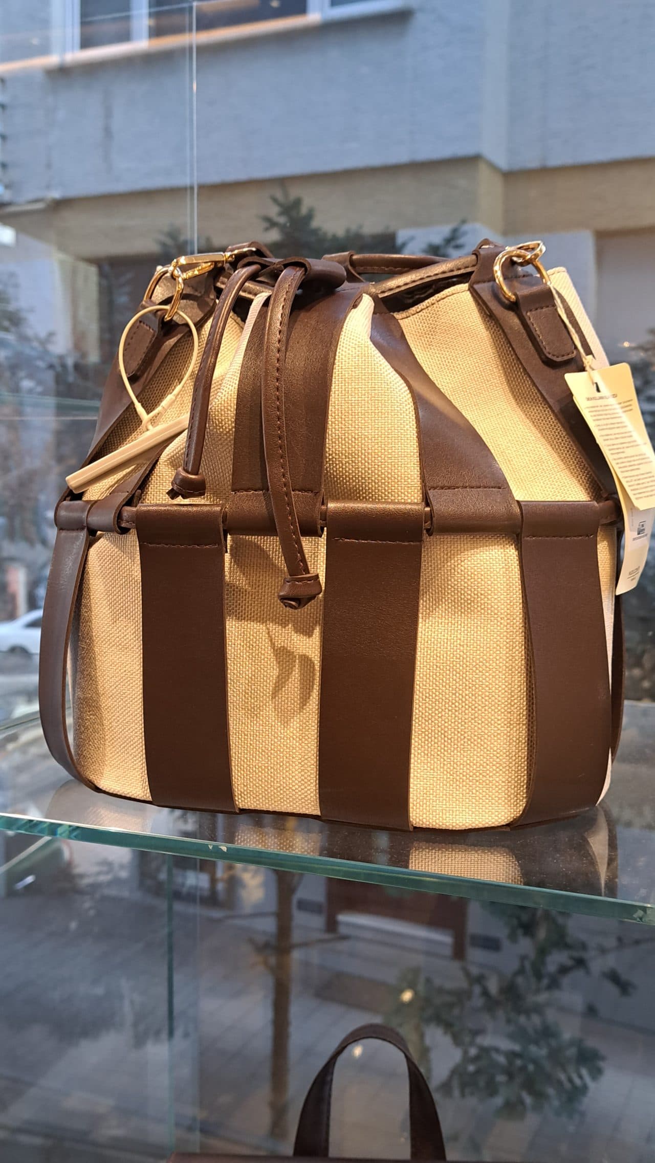 Cıvıl Cıvıl Renkli Çantalar