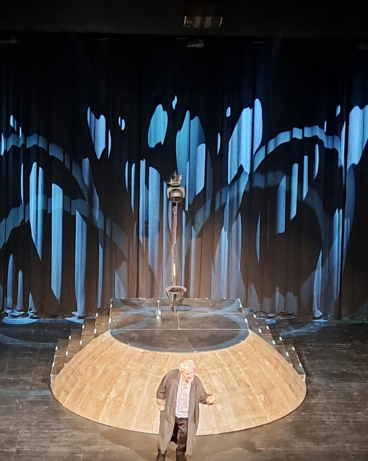 Uğur Yücel’in Yorumu İle Neyzen Tevfik’in Hayatı Sahnede…